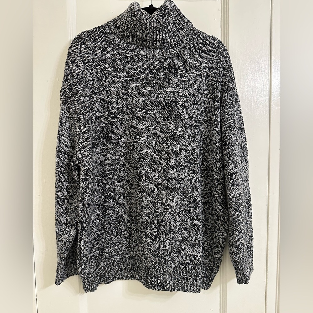 Black & White Michael Kors Sweater